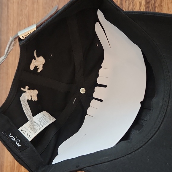 RVCA Black Adjustable Hat NWT - Picture 7 of 9